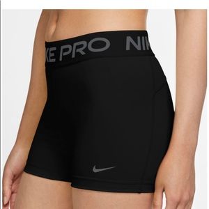 Nike Pro shorts 3”